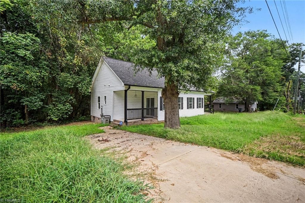 Stick/Site Built at 1402 Essex Avenue, Gastonia NC 28052, Gastonia, photo 63 of 68