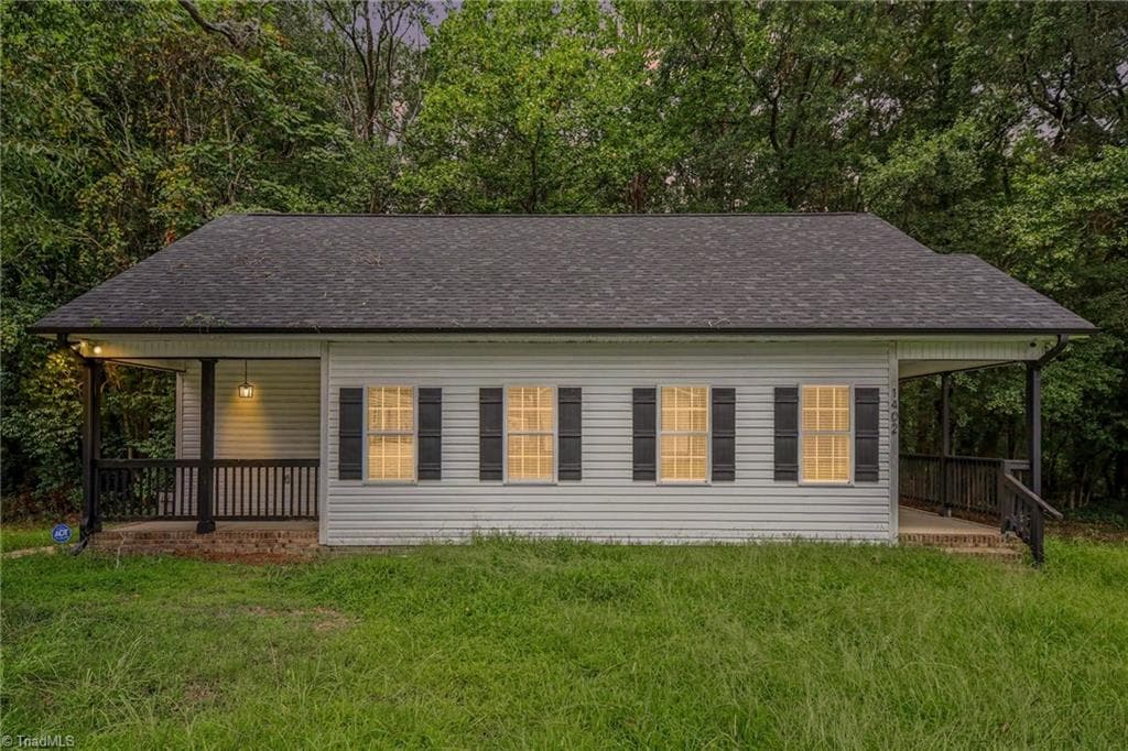 1402 Essex Avenue, Gastonia NC 28052