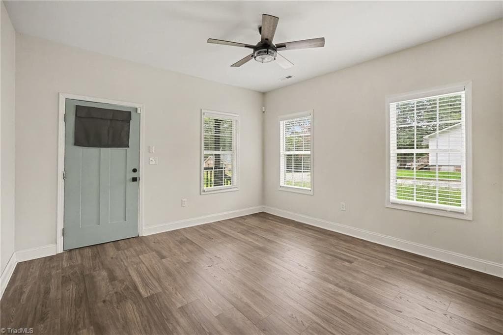 Stick/Site Built at 1402 Essex Avenue, Gastonia NC 28052, Gastonia, photo 9 of 68