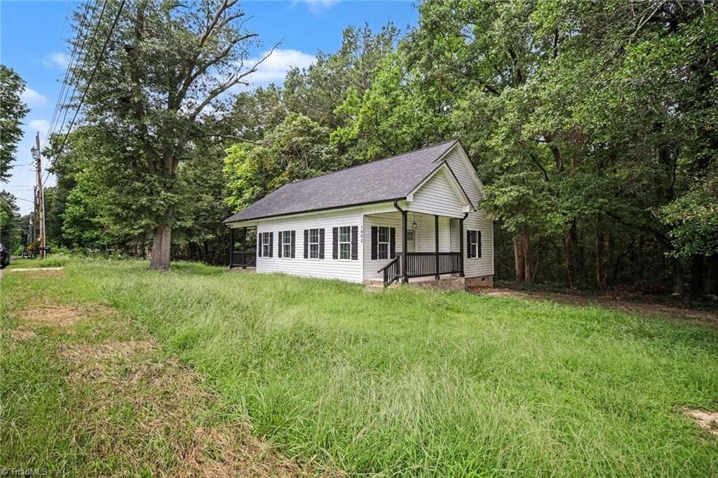 Stick/Site Built at 1402 Essex Avenue, Gastonia NC 28052, Gastonia, photo 67 of 68