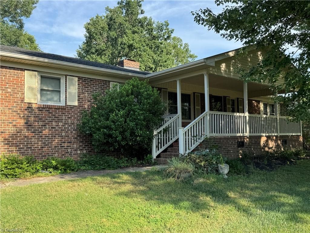 Stick/Site Built at 804 Lauras Lane, Albemarle NC 28001, Albemarle, photo 2 of 36