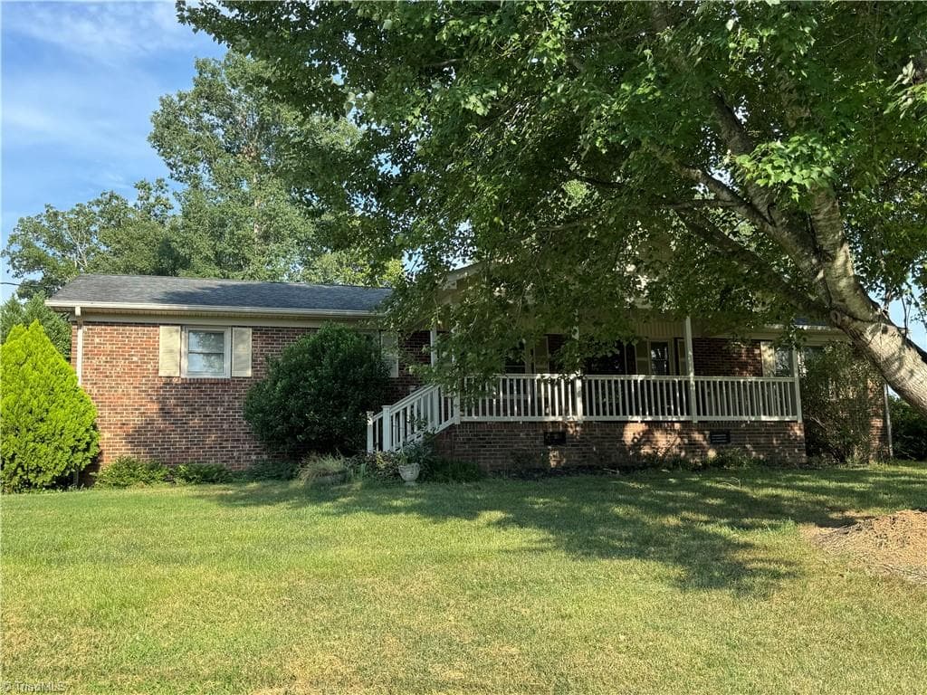 804 Lauras Lane, Albemarle NC 28001