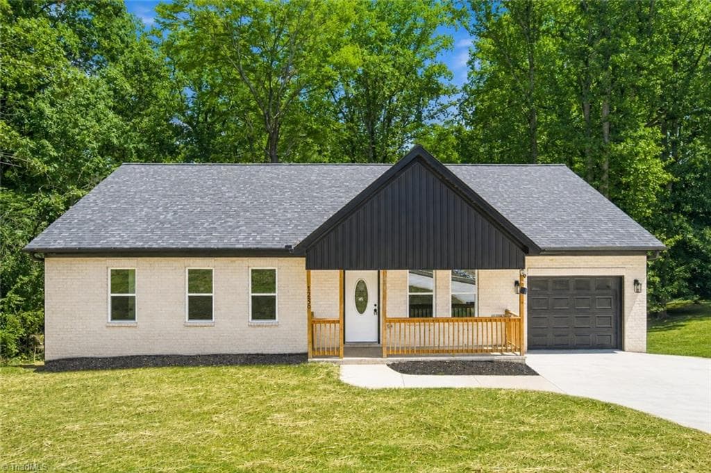 Stick/Site Built at 5612 Murray Road, Winston-Salem NC 27106, Winston-Salem, photo 2 of 24