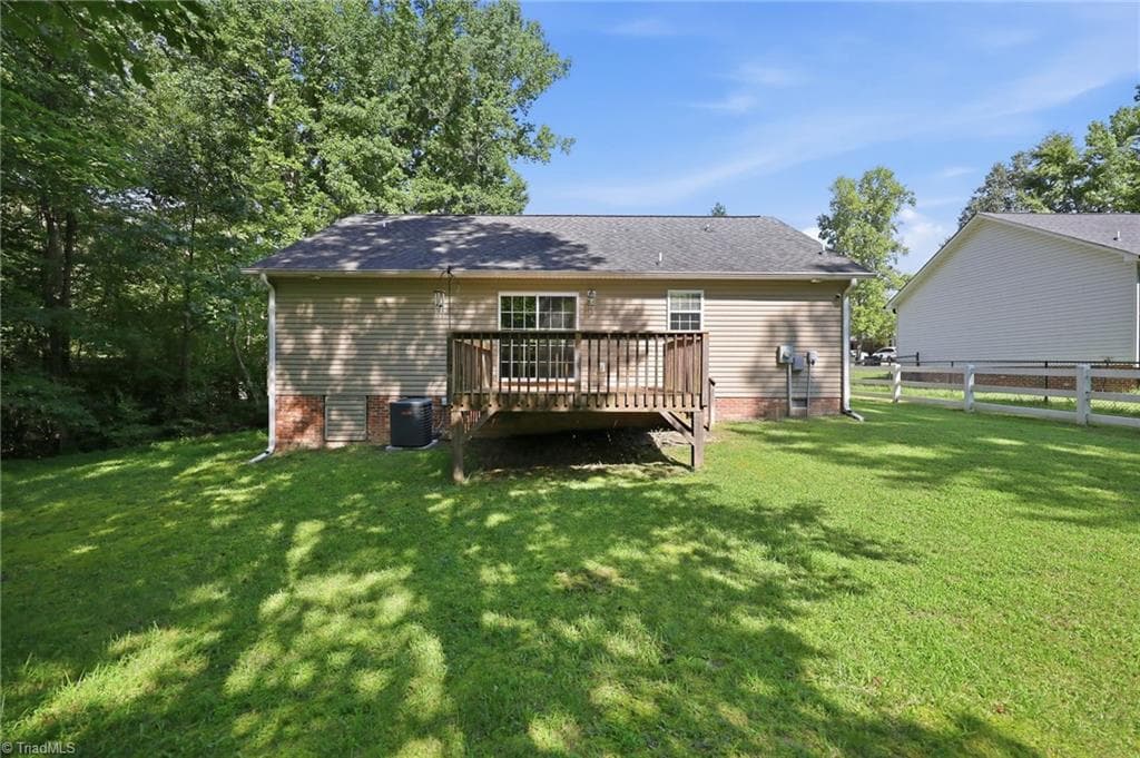Stick/Site Built at 314 Conrad Circle, Thomasville NC 27360, photo 38 of 50