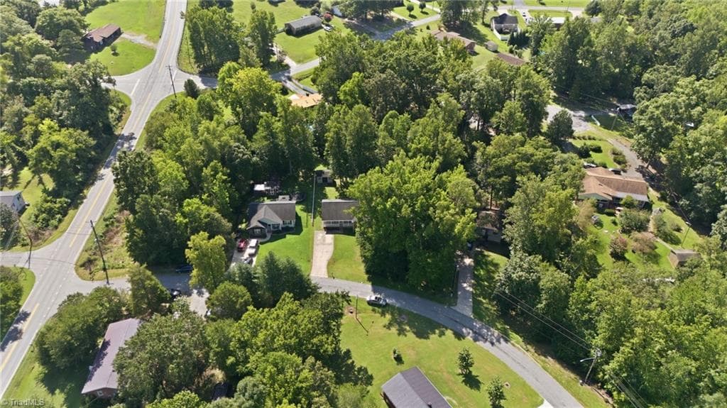 Stick/Site Built at 314 Conrad Circle, Thomasville NC 27360, photo 45 of 50