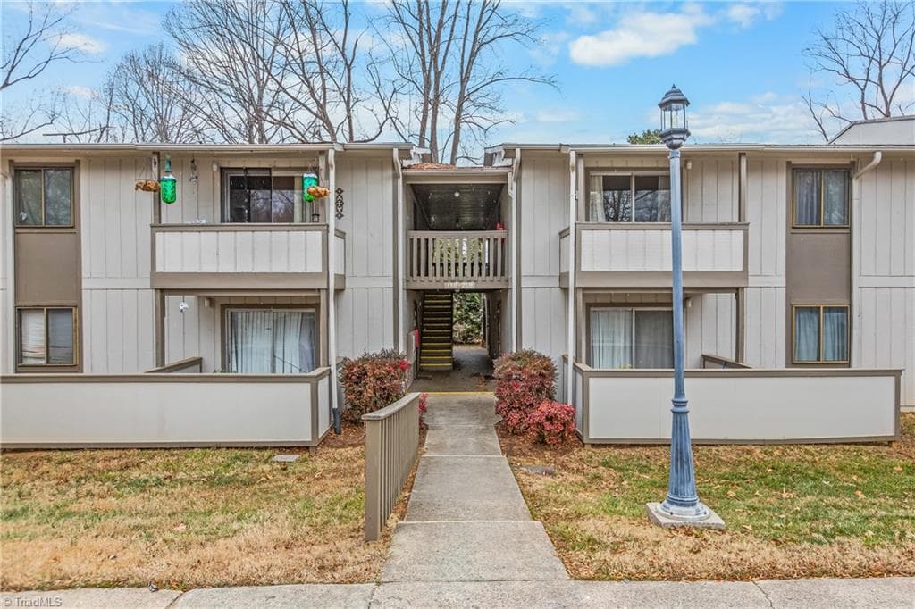 2250 Sunderland Road # 23B, Winston-Salem NC 27103