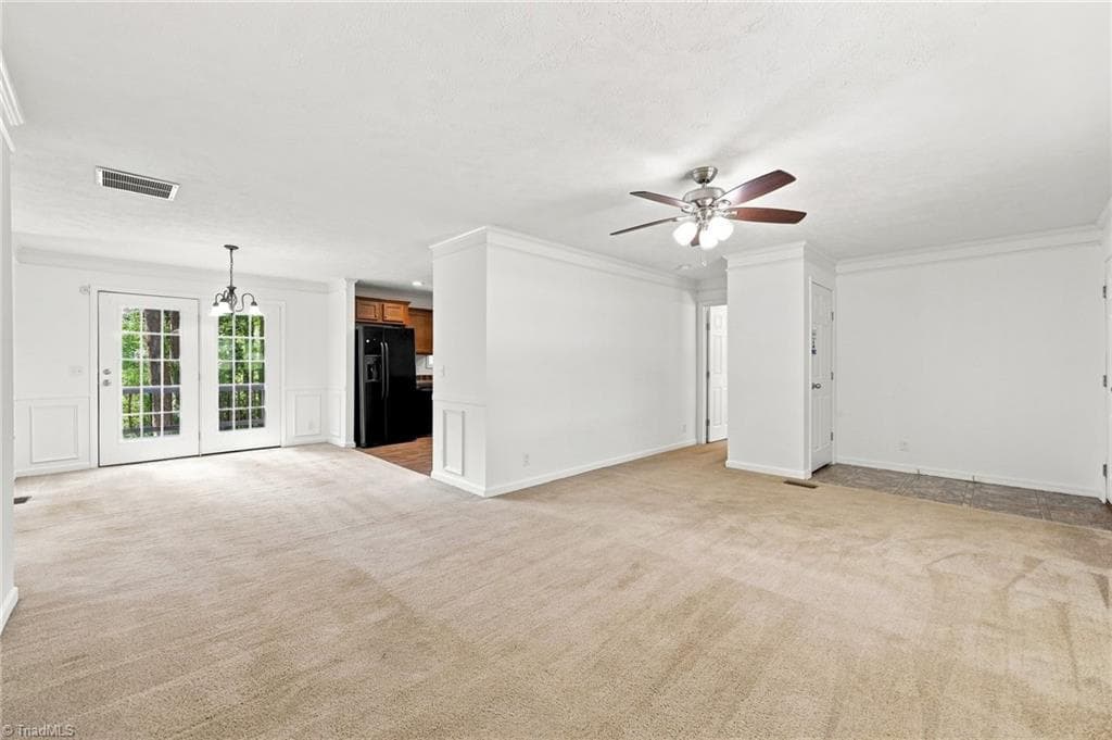 Manufactured Home at 4851 Murray Road, Winston-Salem NC 27106, Winston-Salem, photo 11 of 32