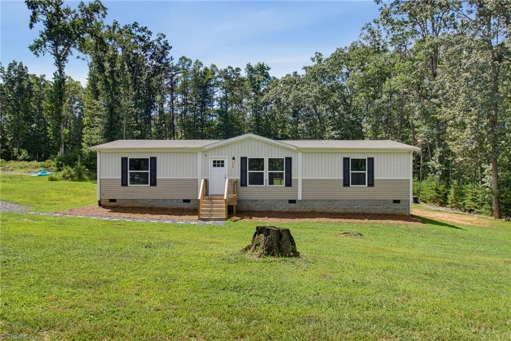 188 Plantation Road, Eden NC 27288