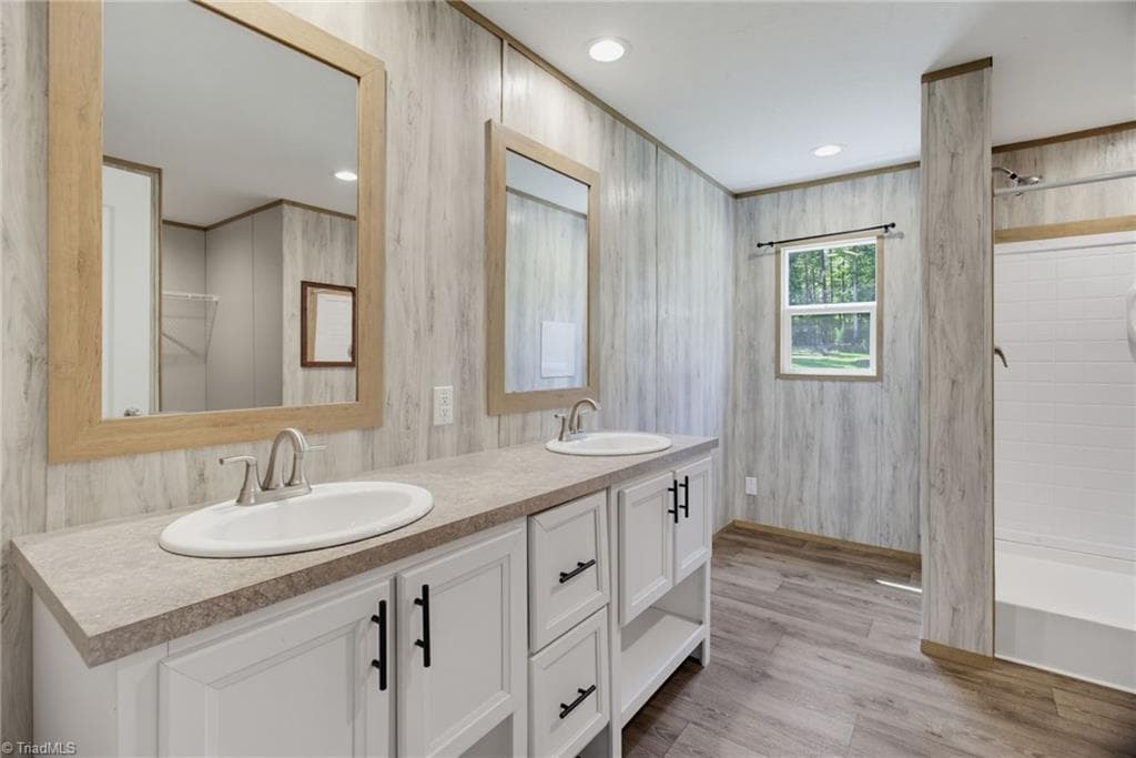 Manufactured Home at 188 Plantation Road, Eden NC 27288, photo 20 of 28