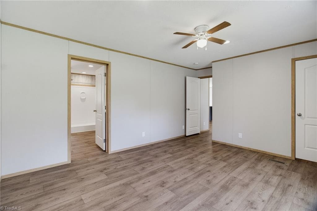 Manufactured Home at 188 Plantation Road, Eden NC 27288, photo 19 of 28