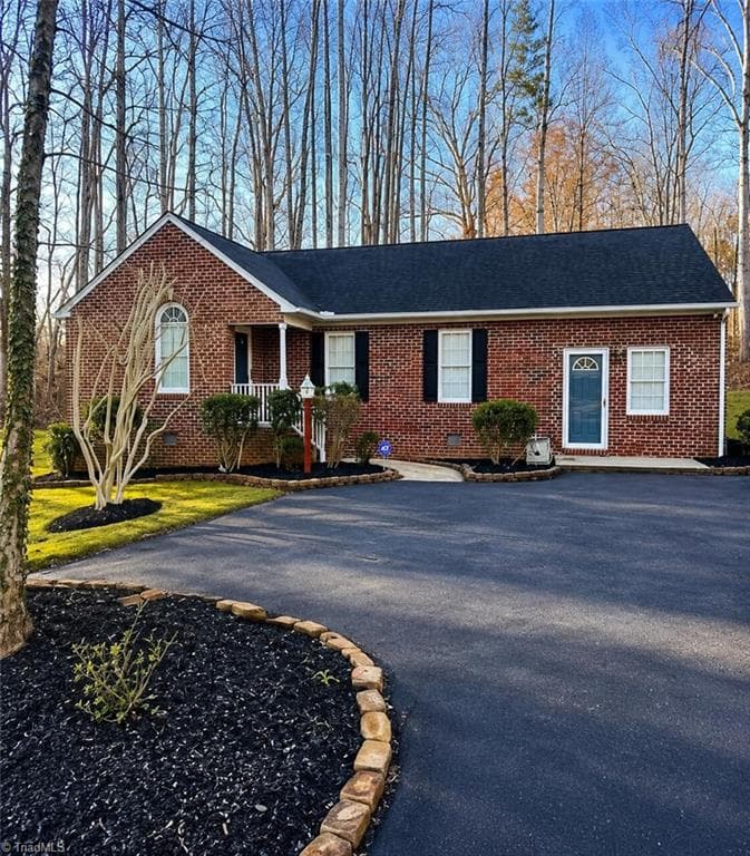 804 Salem Court, Asheboro NC 27205