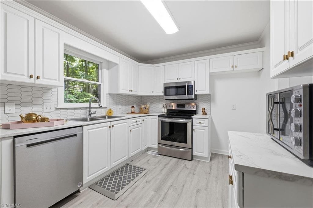 Stick/Site Built at 804 Salem Court, Asheboro NC 27205, photo 14 of 42