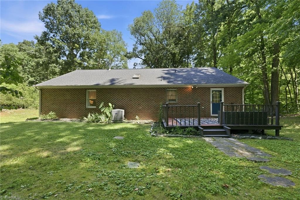 Stick/Site Built at 804 Salem Court, Asheboro NC 27205, photo 31 of 42