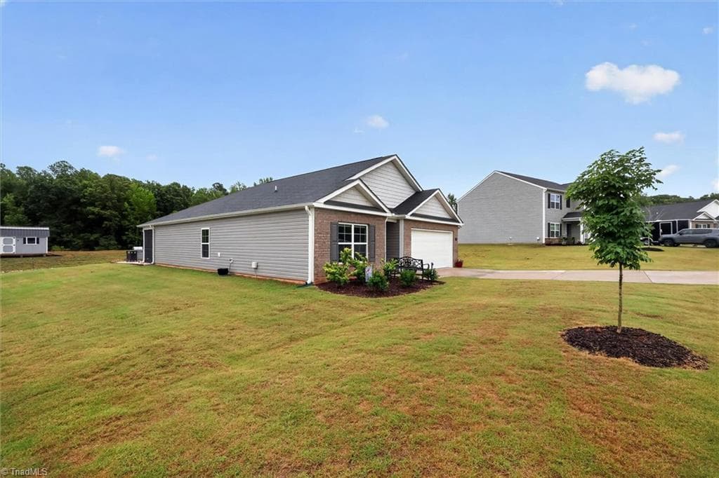 Stick/Site Built at 196 Beebop Lane, Lexington NC 27295, photo 2 of 42