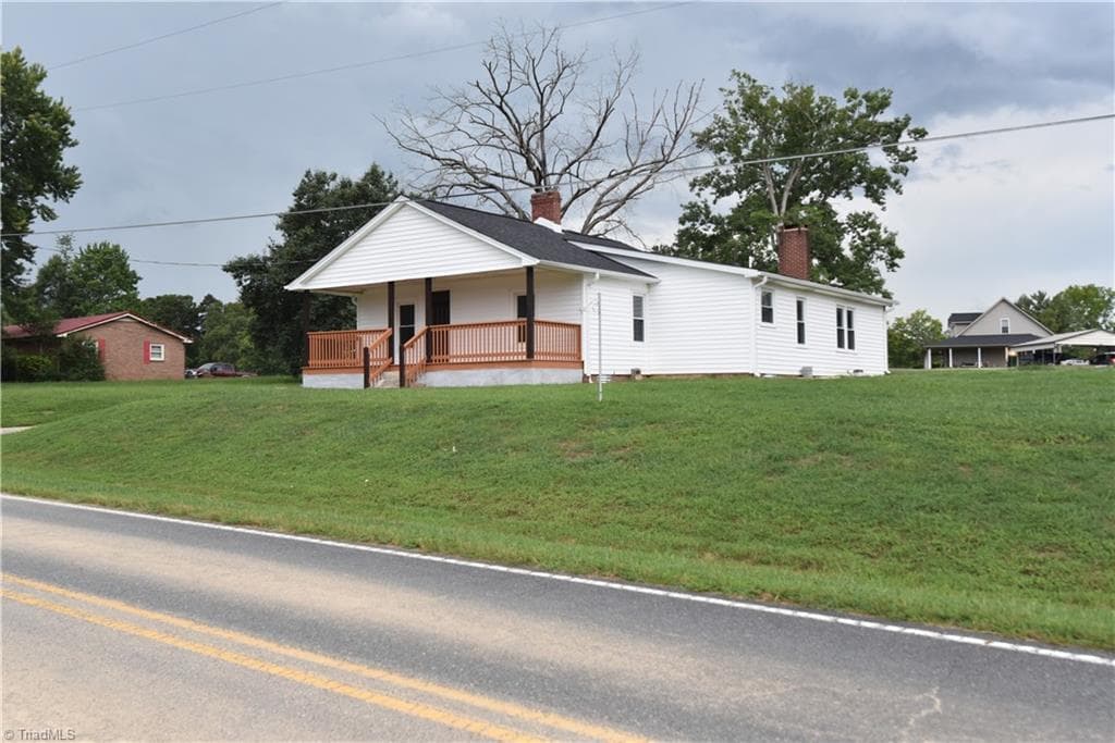 4190 Grubbs Road, Walkertown NC 27051