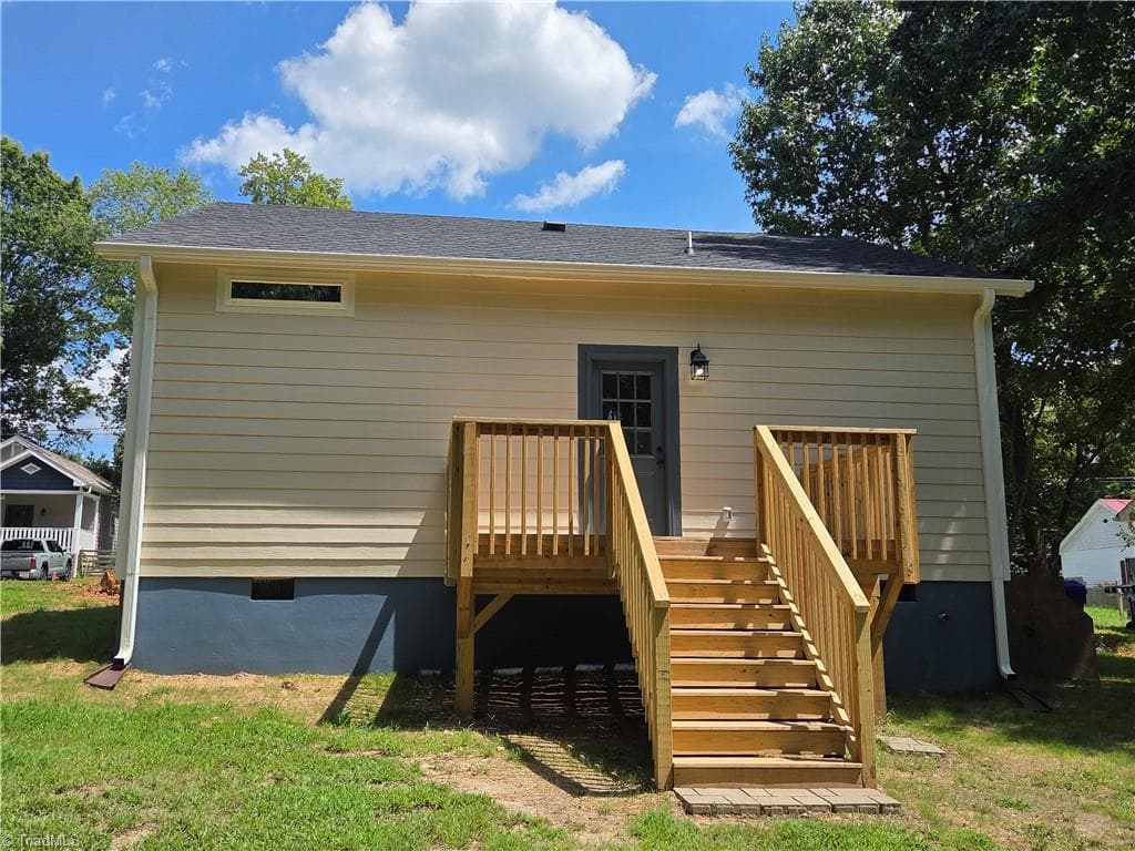 Stick/Site Built at 3 HAMES Street, Lexington NC 27295, Lexington, photo 3 of 21