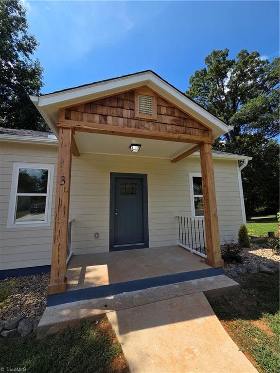 Stick/Site Built at 3 HAMES Street, Lexington NC 27295, Lexington, photo 5 of 21