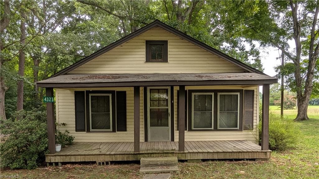 4323 Holly Spring Road, Ramseur NC 27316