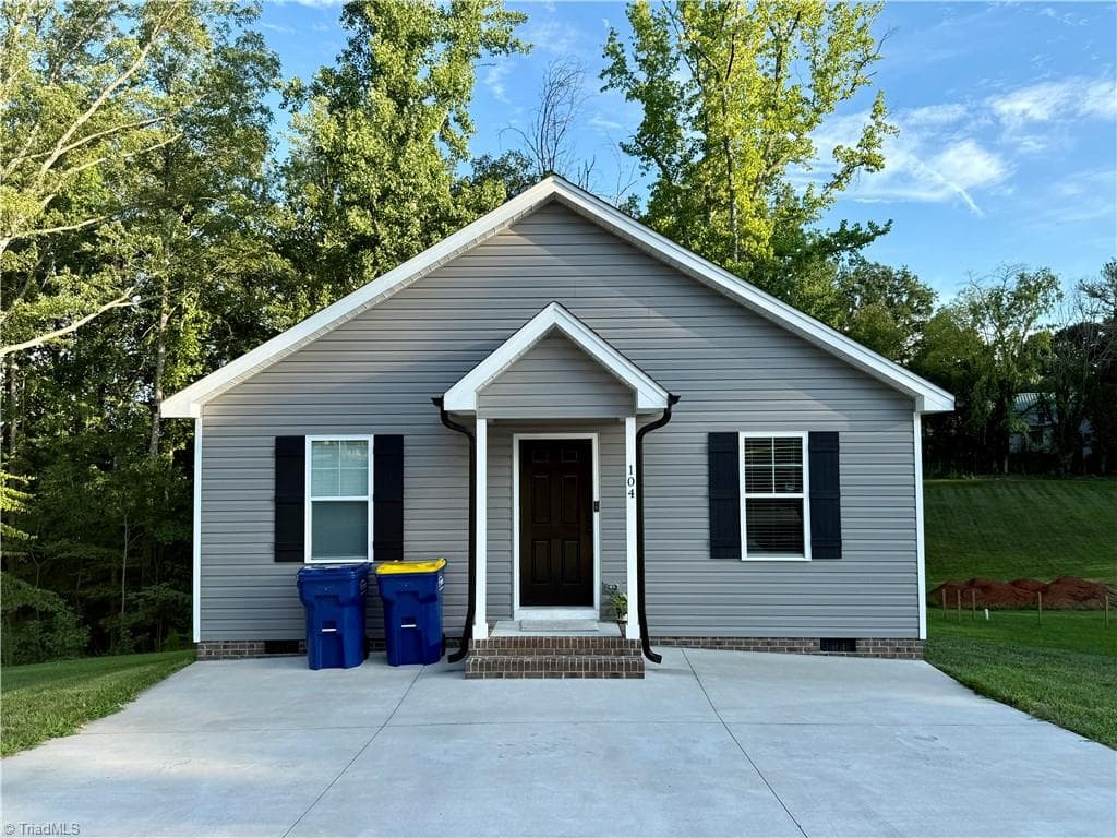 104 E Gene Hairston Street, Madison NC 27025