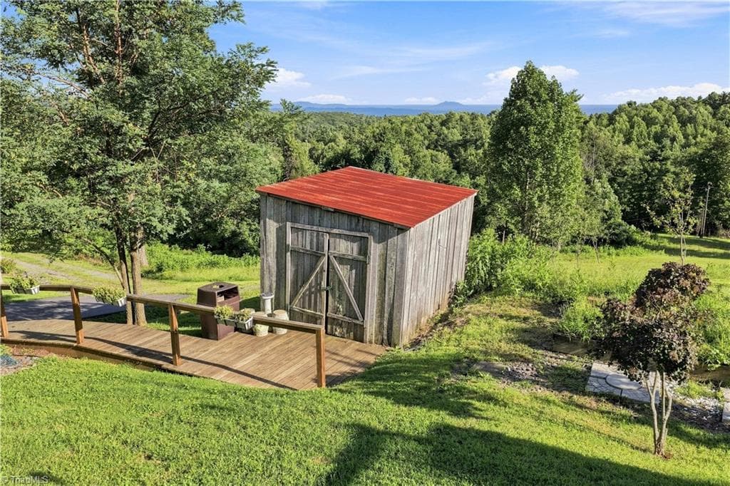 Stick/Site Built at 2351 OLD APPALACHIAN TRL Trail, Fancy Gap VA 24328, Fancy Gap, photo 7 of 40