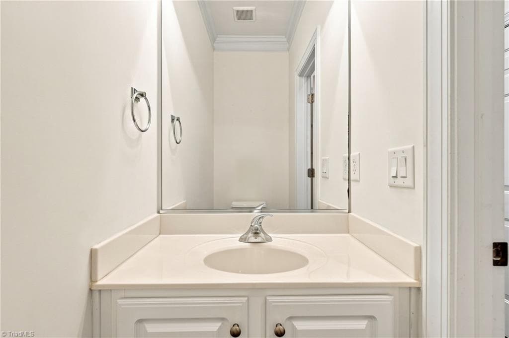 Stick/Site Built at 903 Southlake Court, Lexington NC 27295, photo 24 of 40