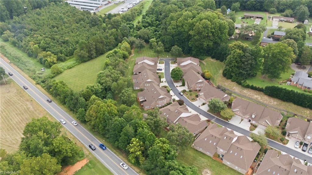 Stick/Site Built at 903 Southlake Court, Lexington NC 27295, photo 37 of 40
