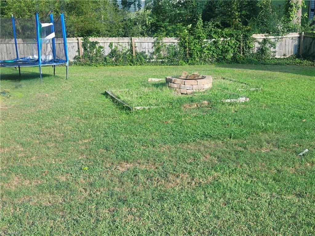 Stick/Site Built at 607 Duke Street, Thomasville NC 27360, photo 17 of 36
