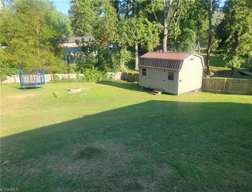 Stick/Site Built at 607 Duke Street, Thomasville NC 27360, photo 30 of 36