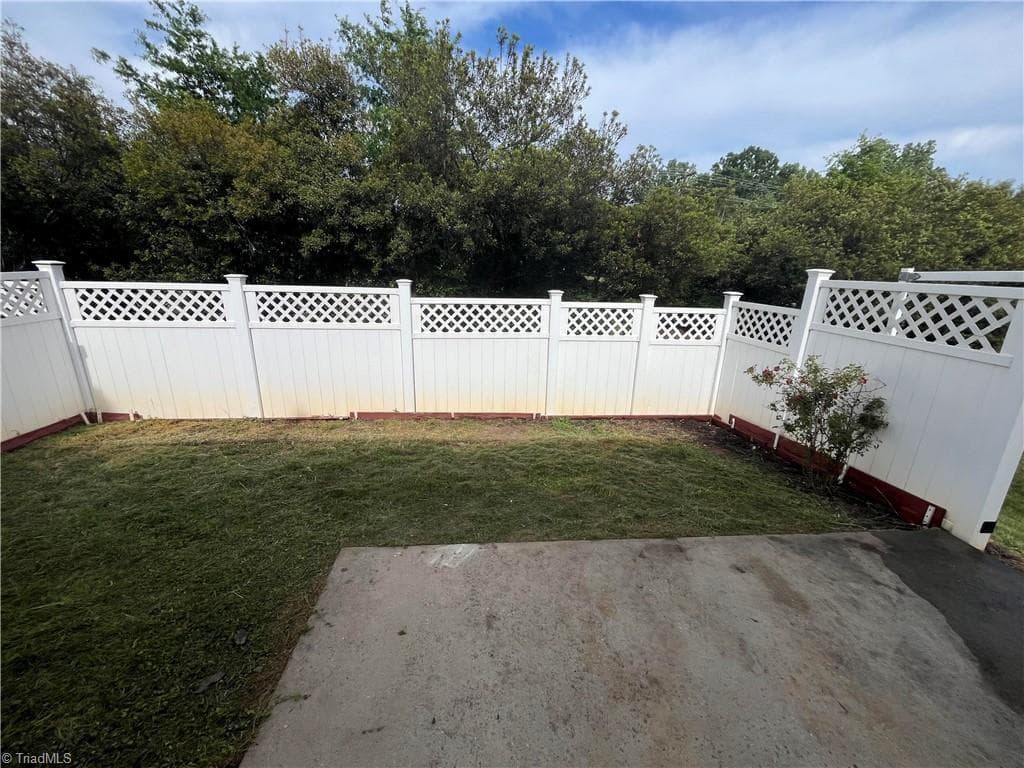 Stick/Site Built at 312 Robyns Glen Circle, Greensboro NC 27409, photo 27 of 29