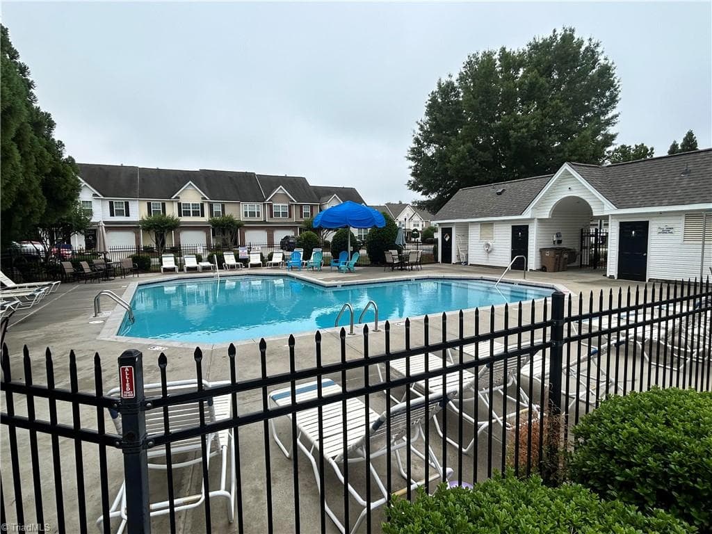 Stick/Site Built at 312 Robyns Glen Circle, Greensboro NC 27409, photo 28 of 29