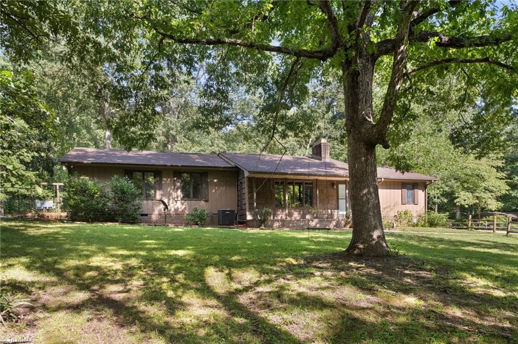 Stick/Site Built at 5639 Newman Davis Road, Greensboro NC 27406, photo 2 of 33