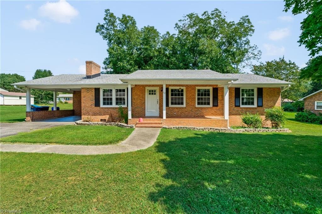 Stick/Site Built at 112 Wilson Street, Yadkinville NC 27055, Yadkinville, photo 5 of 86