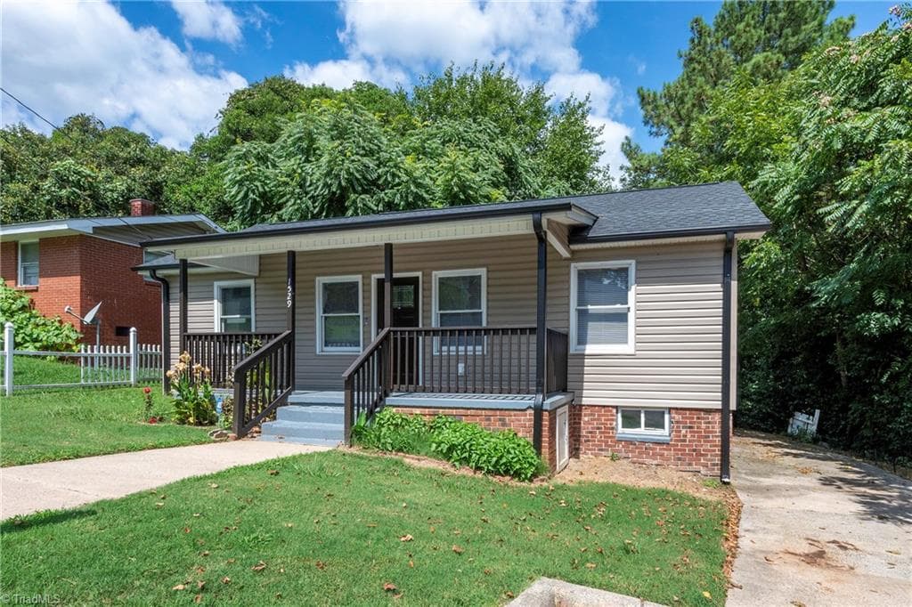 1529 Fitch Street, Winston-Salem NC 27107