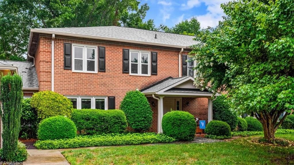 879 Brookleigh Court, Winston-Salem NC 27104