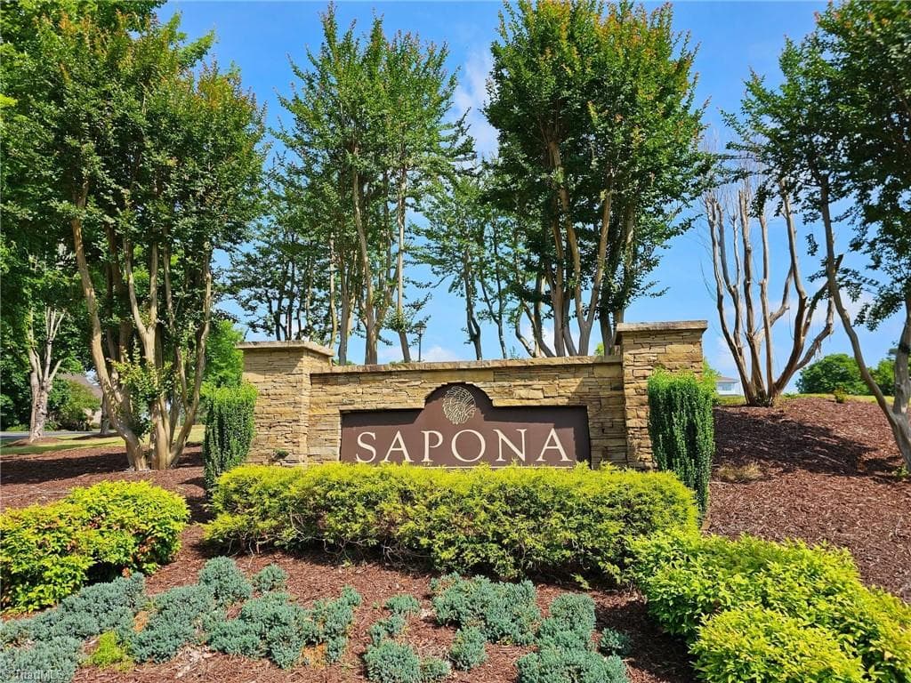 108 Cherokee Drive, Lexington NC 27295