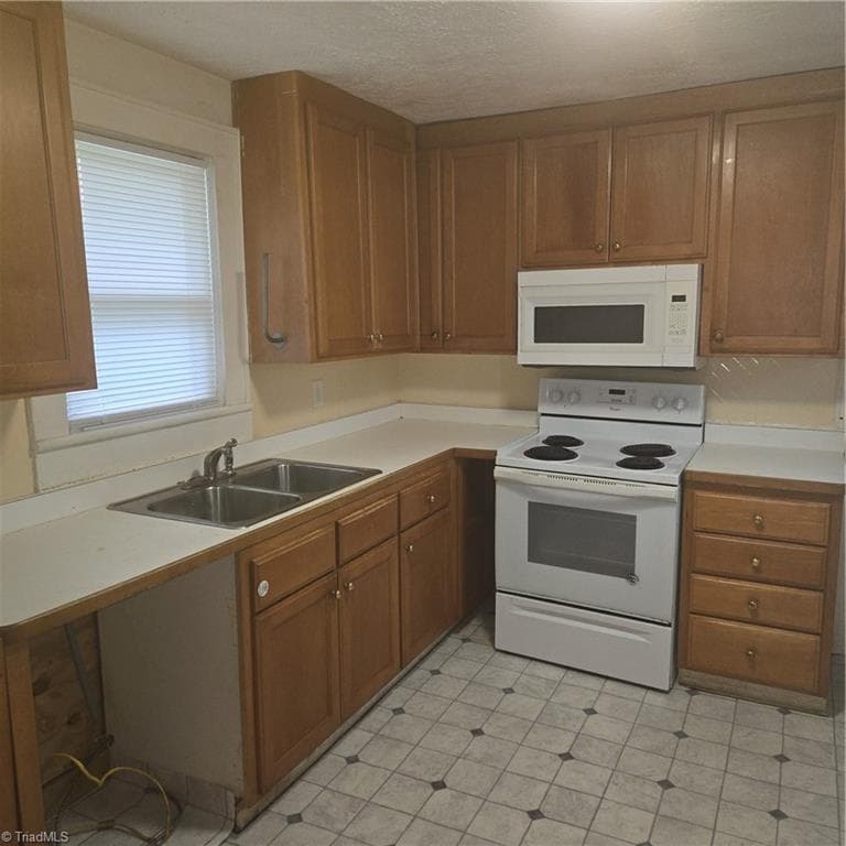 Stick/Site Built at 3320 Spring Street, Greensboro NC 27405, photo 12 of 18