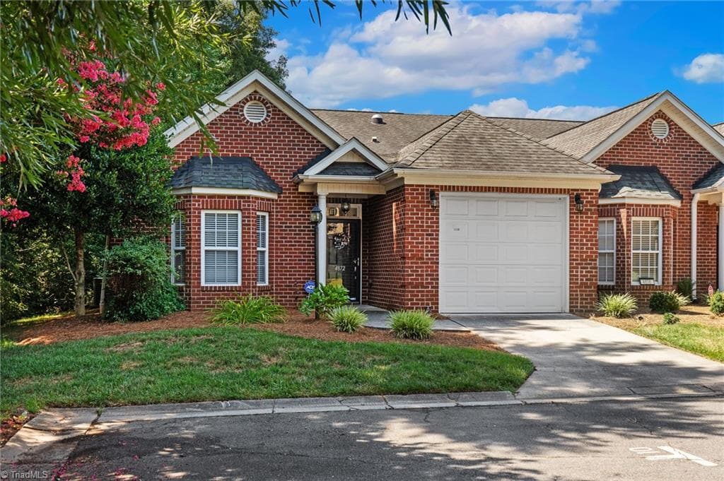 4872 Kinnamon Road, Clemmons NC 27103