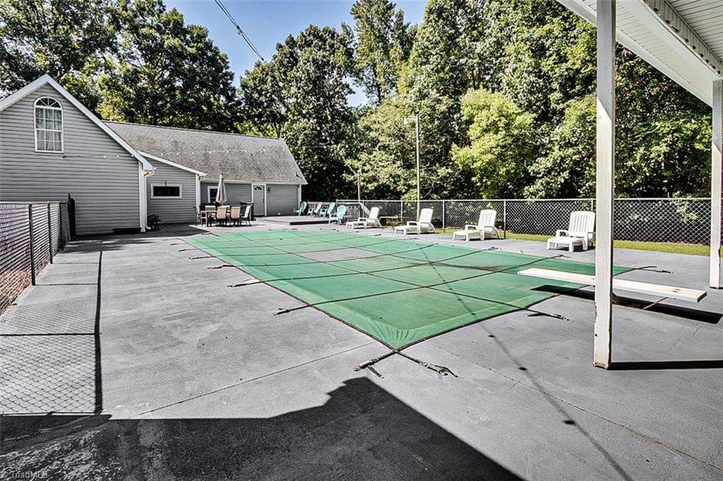 Manufactured Home at 2207 Millcroft Road, Pleasant Garden NC 27313, photo 46 of 48