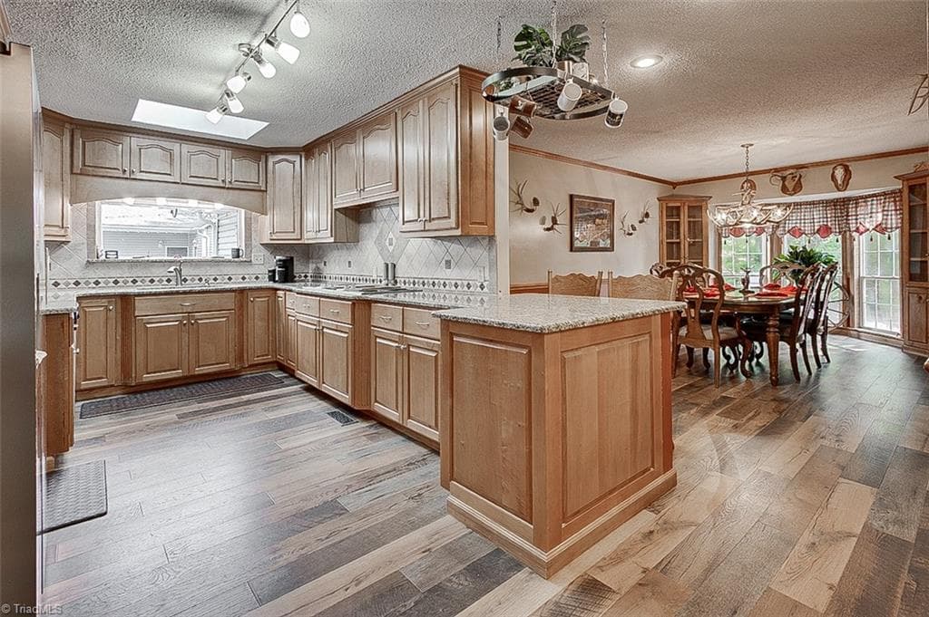 Manufactured Home at 2207 Millcroft Road, Pleasant Garden NC 27313, photo 18 of 48