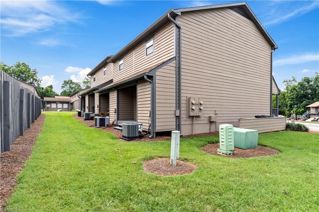 Stick/Site Built at 440 Vista Circle # A, Winston-Salem NC 27106, Winston-Salem, photo 23 of 29