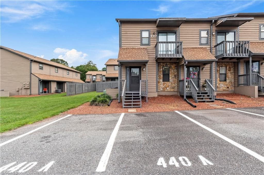 Stick/Site Built at 440 Vista Circle # A, Winston-Salem NC 27106, Winston-Salem, photo 27 of 29