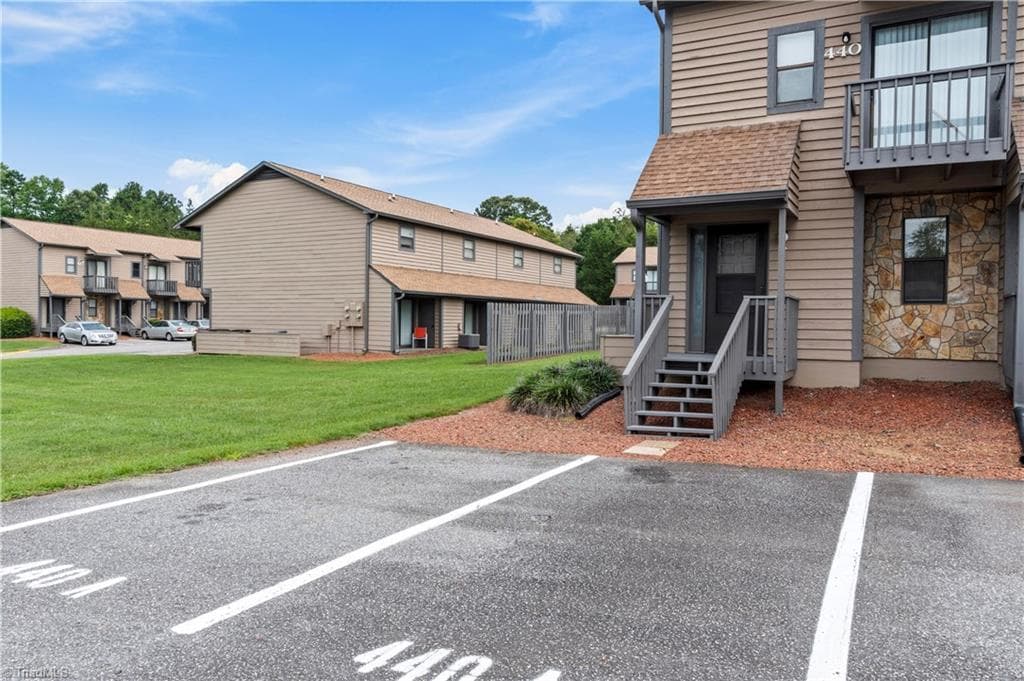 Stick/Site Built at 440 Vista Circle # A, Winston-Salem NC 27106, Winston-Salem, photo 28 of 29