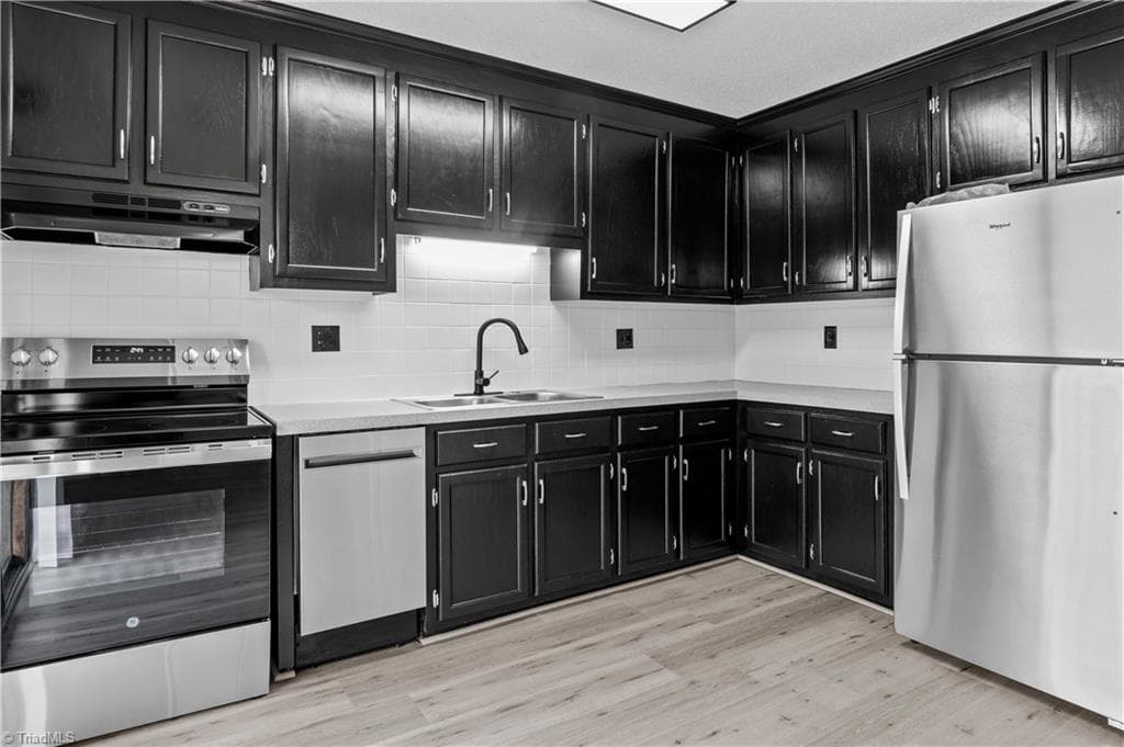 Stick/Site Built at 440 Vista Circle # A, Winston-Salem NC 27106, Winston-Salem, photo 11 of 29