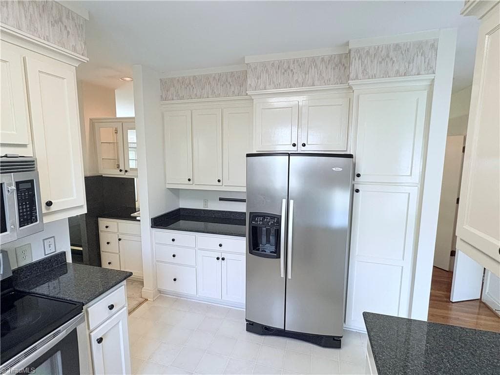 Stick/Site Built at 1401 Plantation Circle, Asheboro NC 27205, photo 14 of 26
