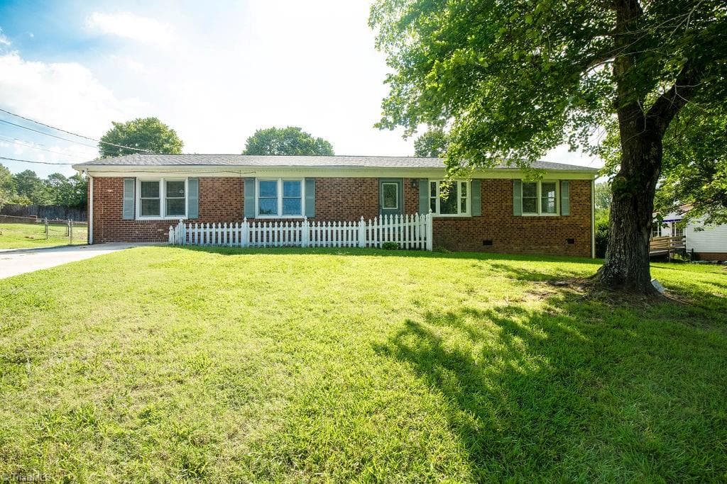 6214 Weant Road, Archdale NC 27263