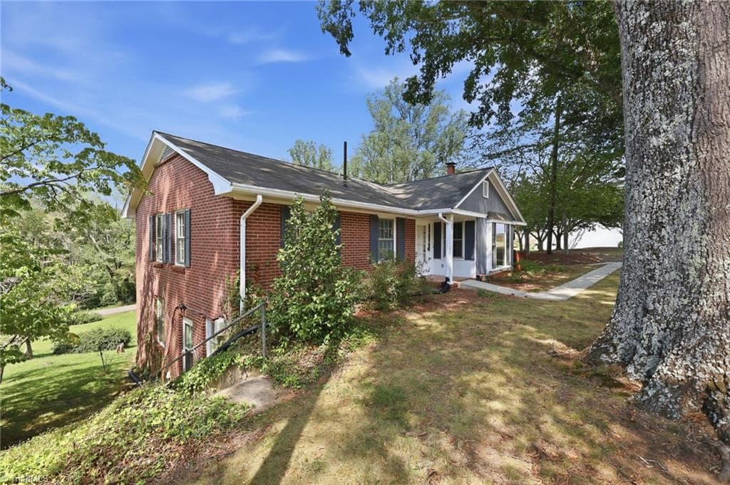 Stick/Site Built at 609 Main Street, Danbury NC 27016, photo 3 of 50