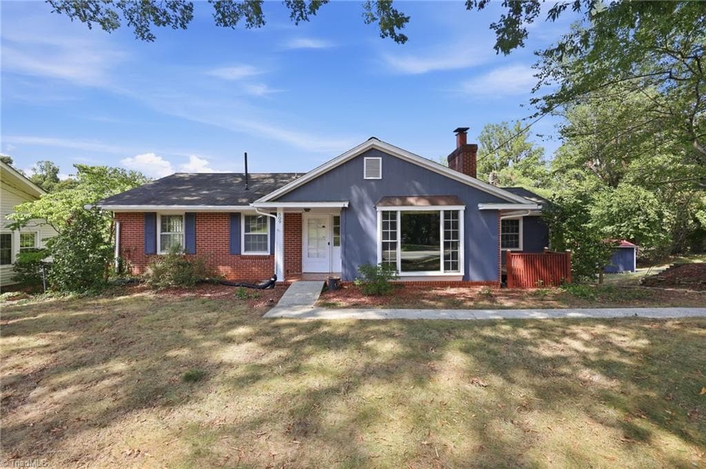 609 Main Street, Danbury NC 27016