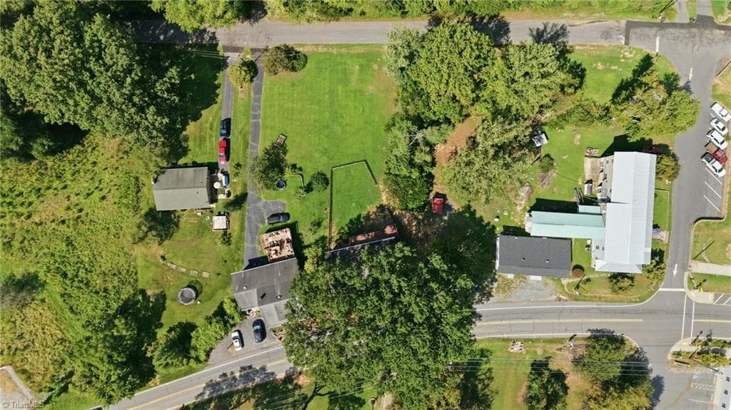 Stick/Site Built at 609 Main Street, Danbury NC 27016, photo 8 of 50