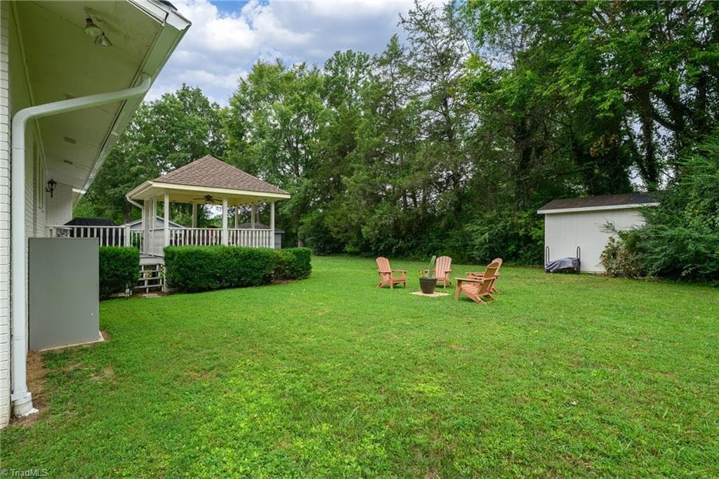Stick/Site Built at 1519 Wedgewood Drive, Graham NC 27253, photo 35 of 46