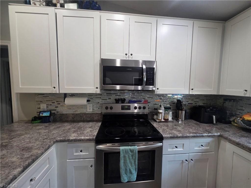Stick/Site Built at 226 CRACKLIN Drive, Asheboro NC 27203, photo 13 of 24